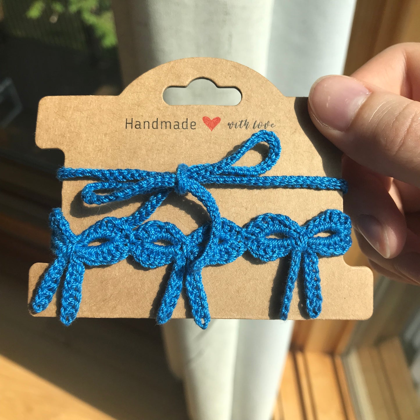 Bow Choker