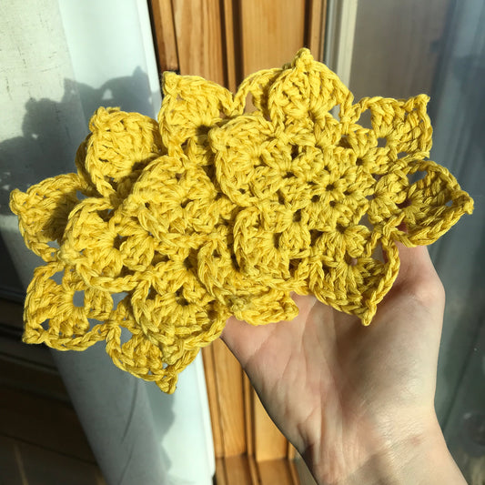 Golden Flower Coaster Set