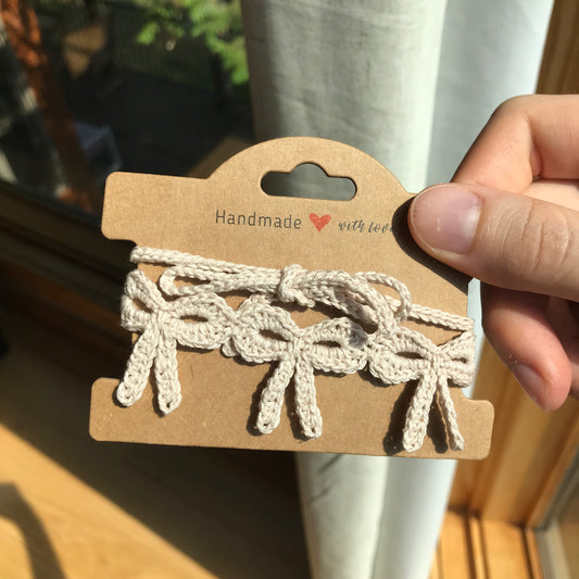 Bow Choker